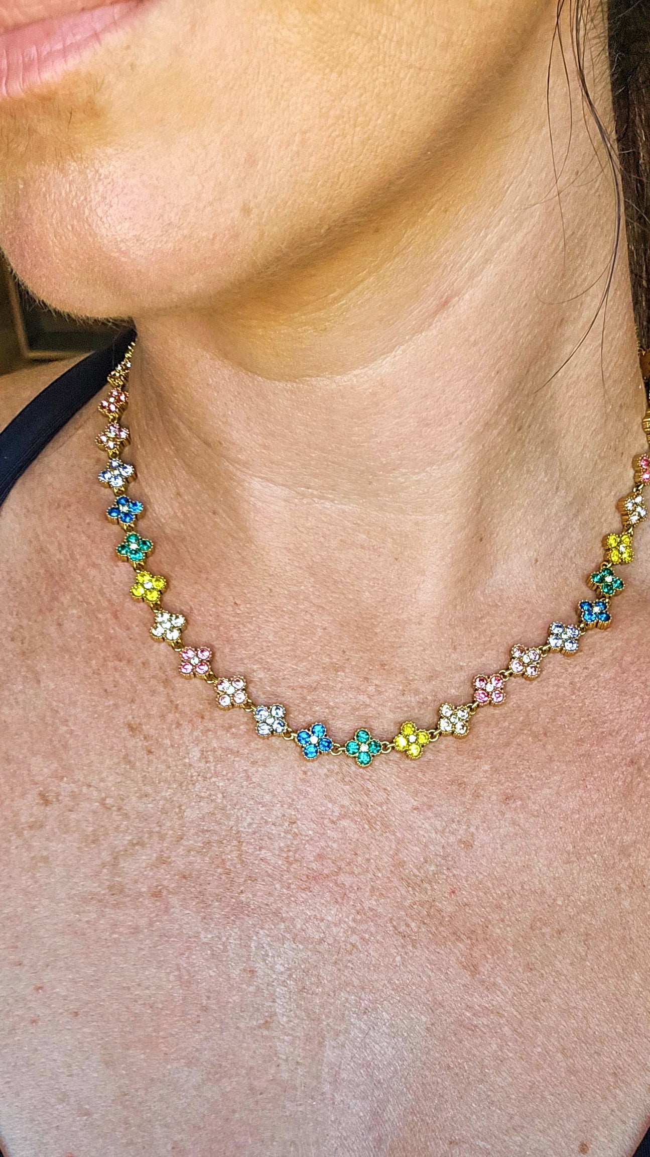 COLLIER STRASS